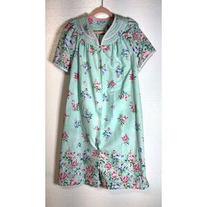 Leisure Life Vintage Floral Housecoat Mint Green Button Up Quilted Yoke